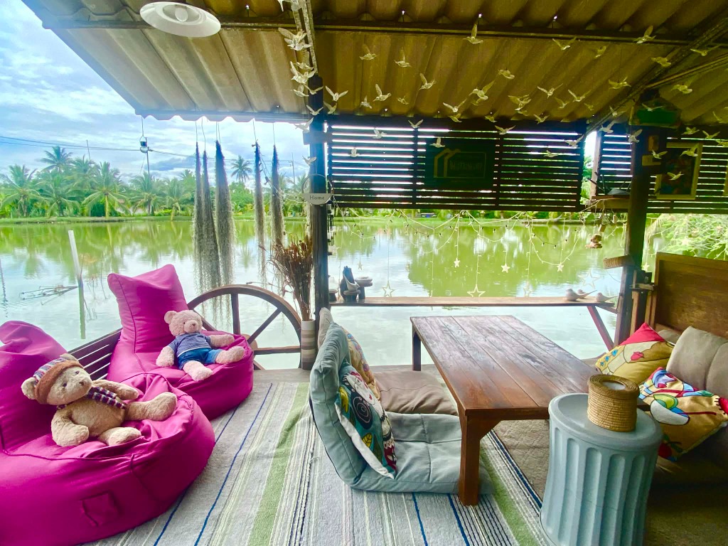 บ้านพักหลังใหญ่ - มุมพักผ่อน