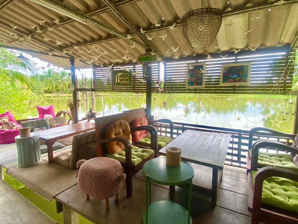 บ้านพักหลังใหญ่ - พื้นที่นั่งชมวิว